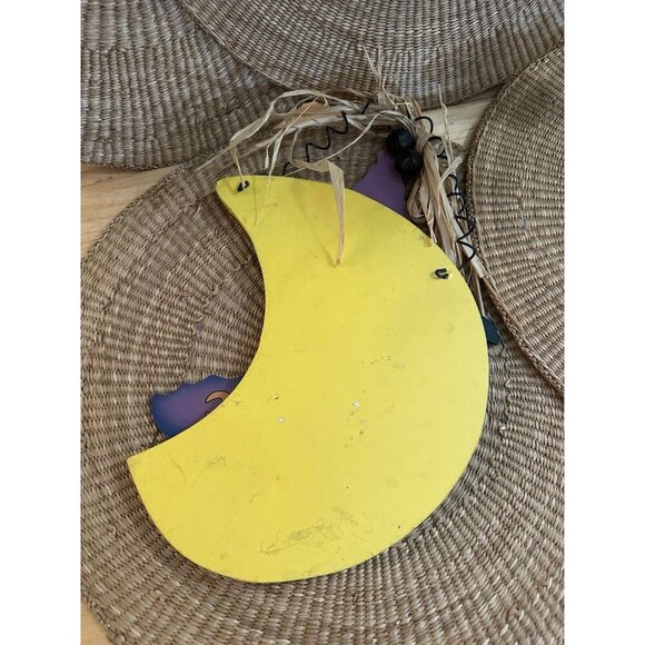 Vintage the witch is in Crescent Moon - Picture 7 of 9